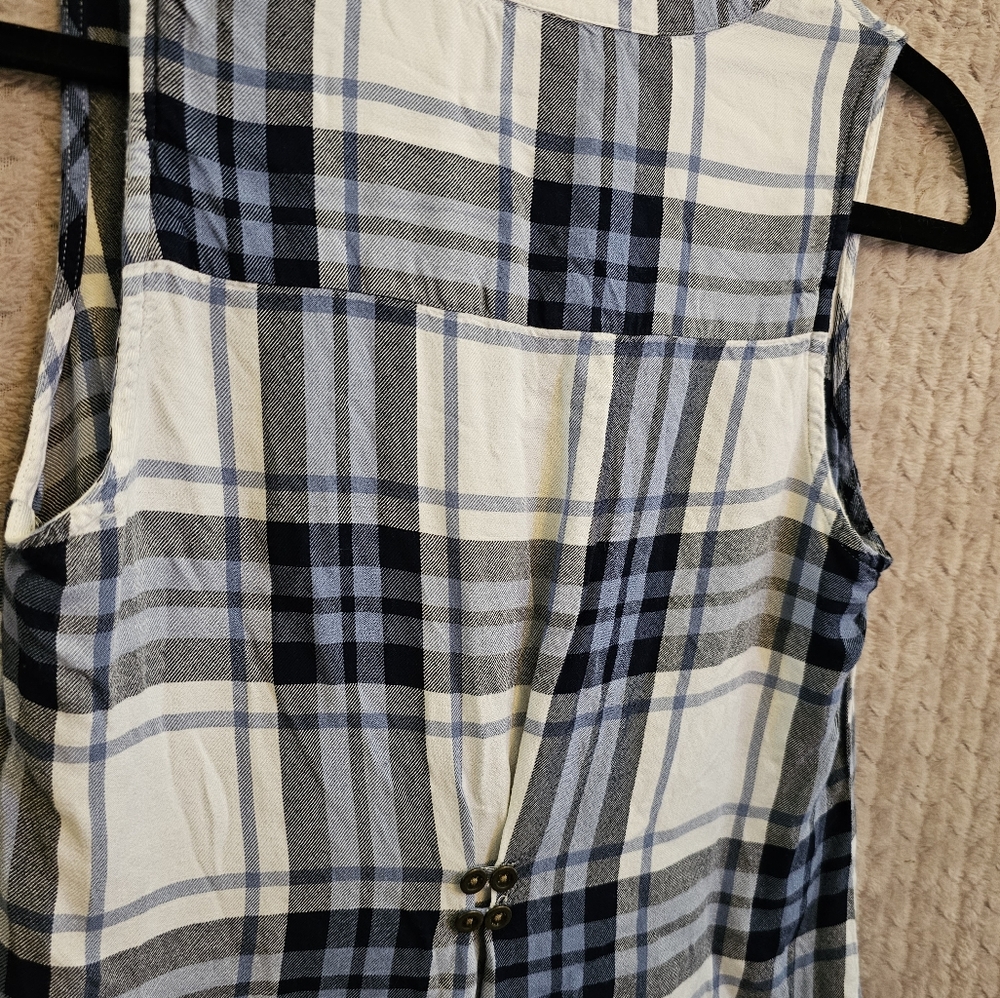 4/$20 NEW Market & Spruce Blue & White Plaid Button Down Sleeveless Blouse small - Picture 5 of 5